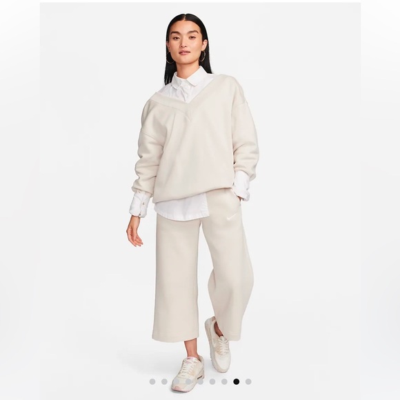 Nike Women's Sportswear Phoenix Fleece High-Waisted Cropped Wide Leg Sweats NWT - Picture 6 of 14